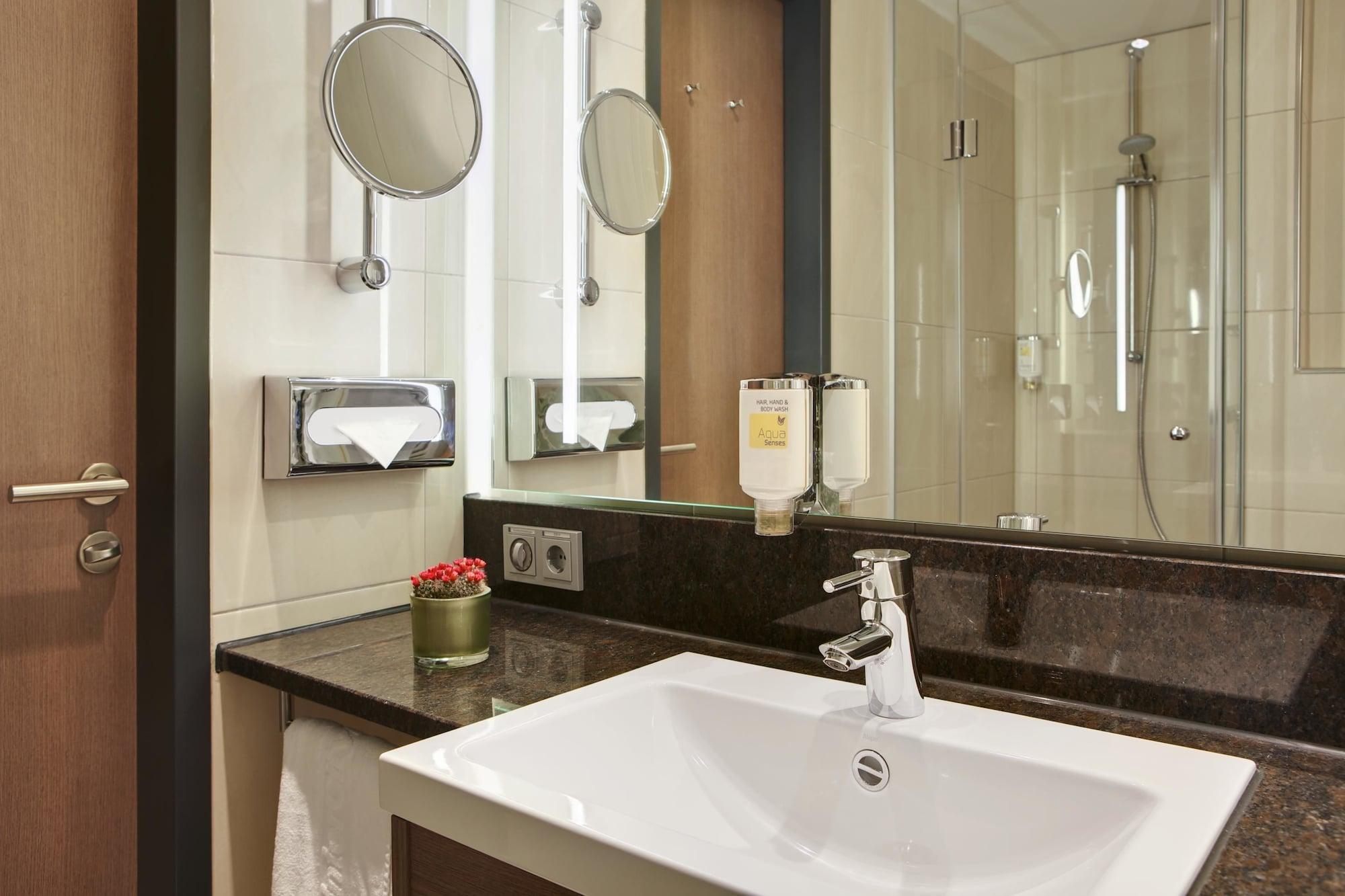 Отель Intercityhotel Hauptbahnhof Берлин