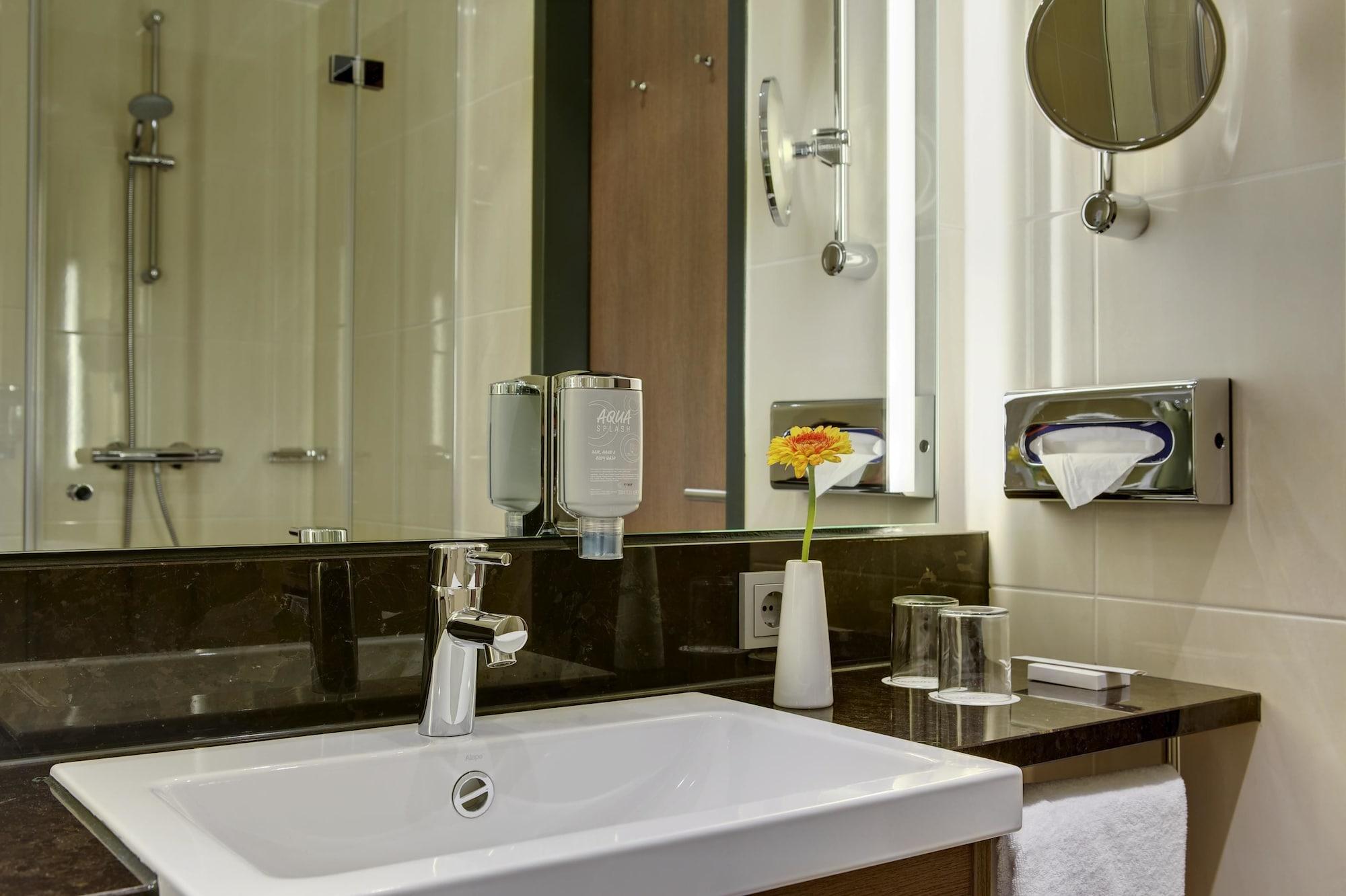 Intercityhotel Hauptbahnhof Отель