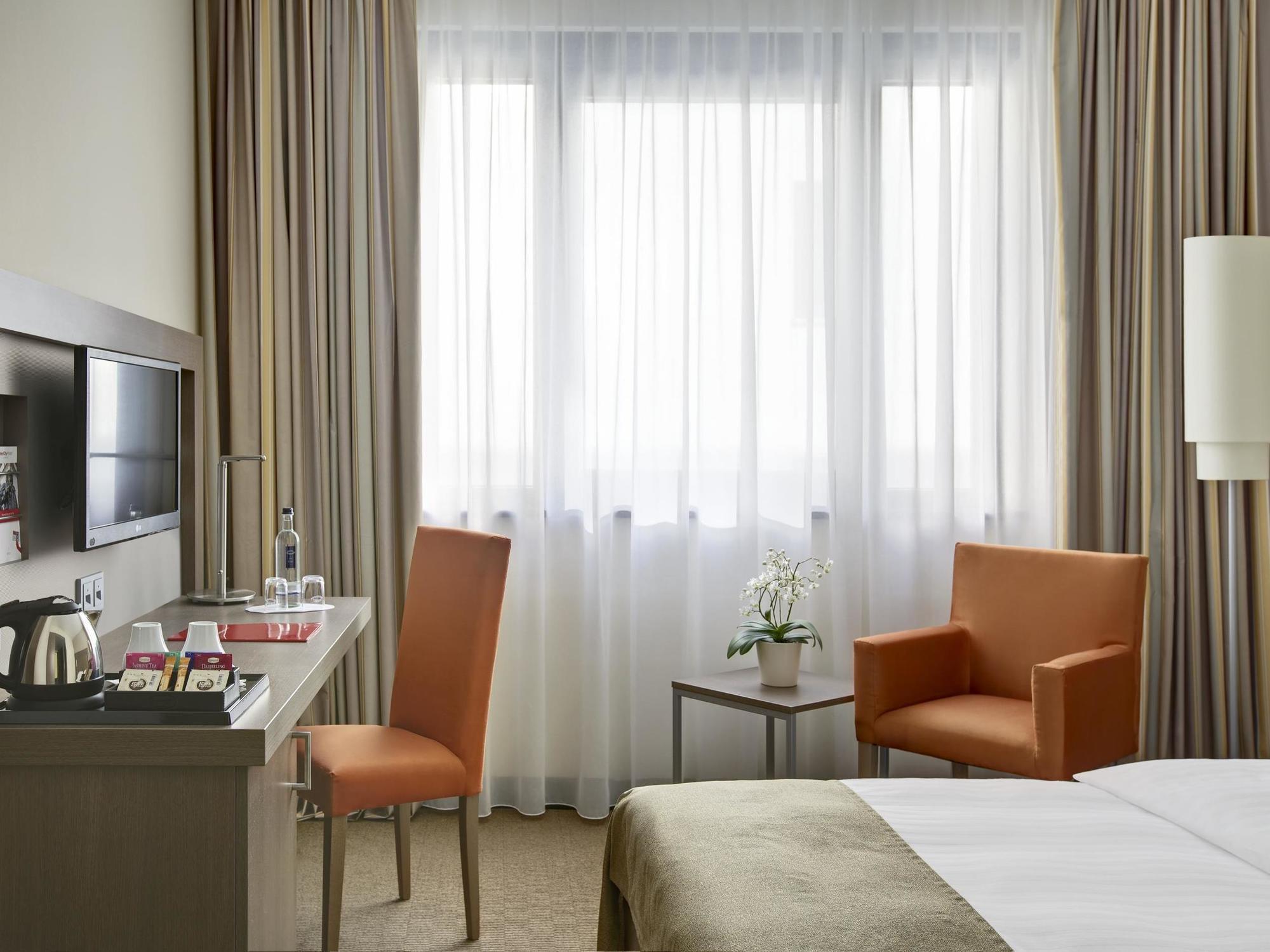 Отель Intercityhotel Hauptbahnhof