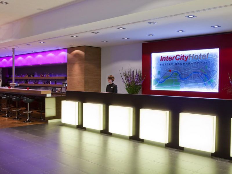 Отель Intercityhotel Hauptbahnhof 4*